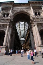 Milan arcade