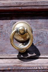 A solid knocker