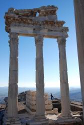 The wonderous ruins of Pergamum
